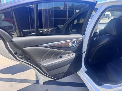 Used 2018 INFINITI Q50 Luxe image 24
