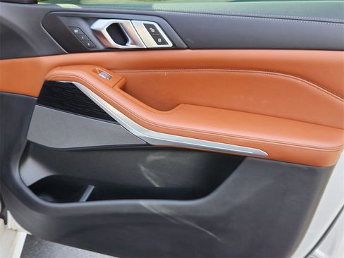 Used 2023 BMW X7 xDrive40i w/ M Sport Package image 16