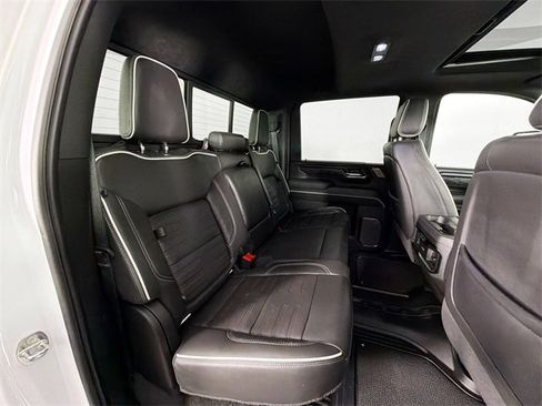 Used 2024 GMC Sierra 2500 AT4X image 26