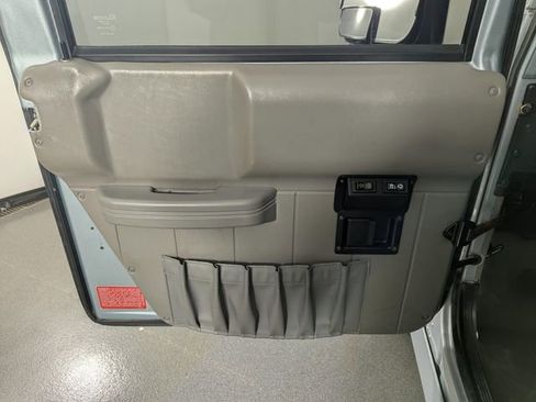 Used 2003 HUMMER H1 4-Door Open Top AWD/4WD image 16