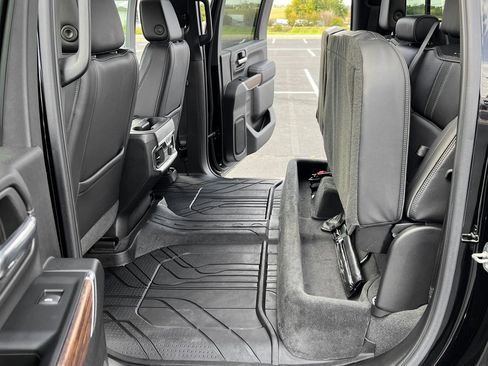 Used 2023 Chevrolet Silverado 2500 High Country image 19