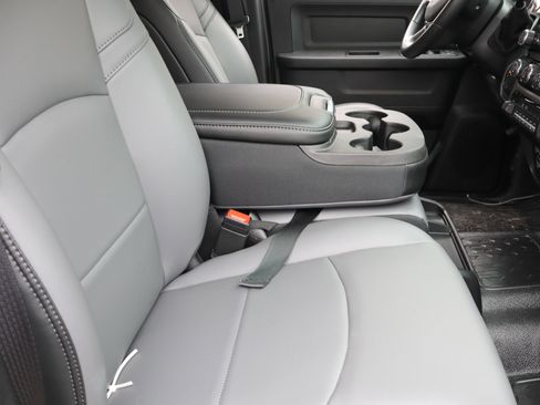 New 2026 RAM 5500 Tradesman w/ Chrome Appearance Group image 33