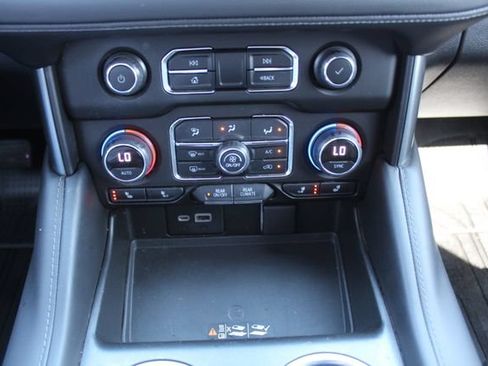 Used 2021 Chevrolet Tahoe Z71 w/ Rear Media and Nav Package AWD/4WD image 29