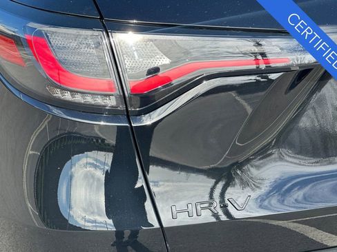 Certified 2025 Honda HR-V LX image 30