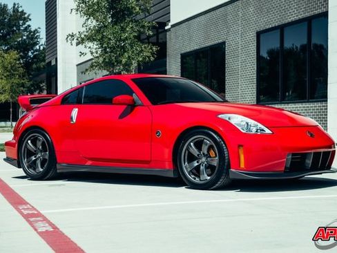 Used 2008 Nissan 350Z NISMO RWD image 56