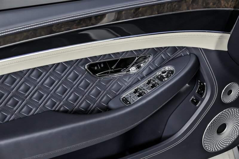 Used 2021 Bentley Continental GT AWD/4WD image 18