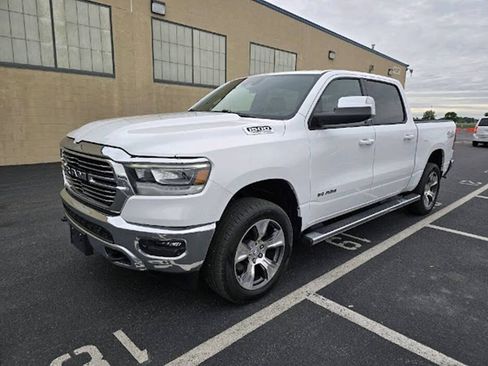Used 2024 RAM 1500 Laramie AWD/4WD image 1