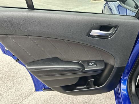 Used 2021 Dodge Charger SXT w/ Blacktop Package image 19