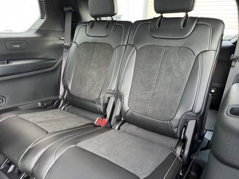 New 2025 Jeep Grand Cherokee L Altitude image 46