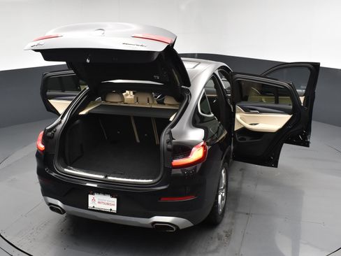 Used 2025 BMW X4 xDrive30i image 28