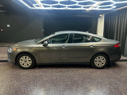 Used 2014 Ford Fusion S image 4