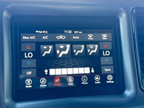 Used 2019 Dodge Challenger SXT image 15