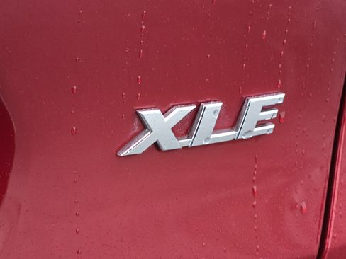 Used 2023 Toyota RAV4 XLE image 5