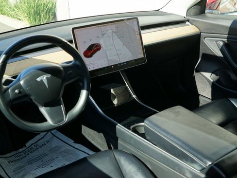 Used 2018 Tesla Model 3 Mid Range RWD image 25