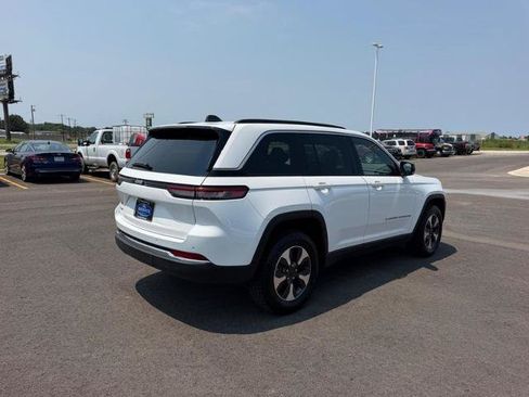 Used 2024 Jeep Grand Cherokee Limited 4xe AWD/4WD image 6