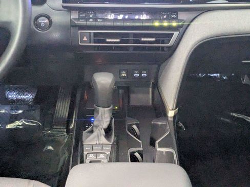 Used 2025 Toyota Camry LE w/ Convenience Package FWD image 38