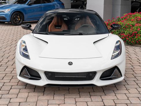 Used 2025 Lotus Emira RWD image 25