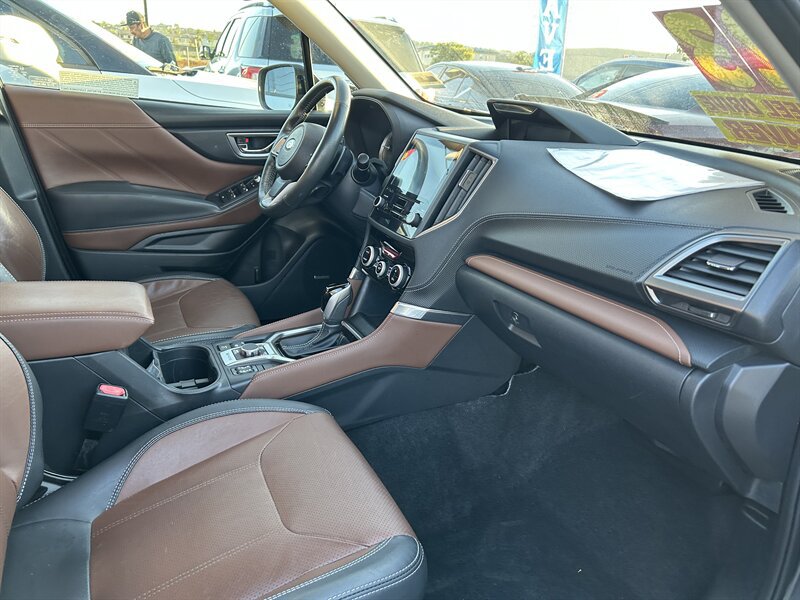 Used 2023 Subaru Forester Touring AWD/4WD image 27