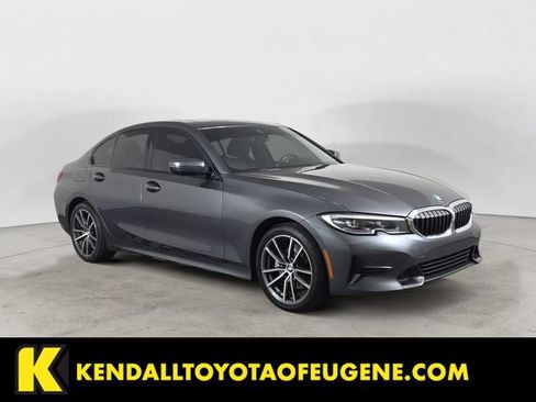 Used 2022 BMW 330i Sedan RWD image 3