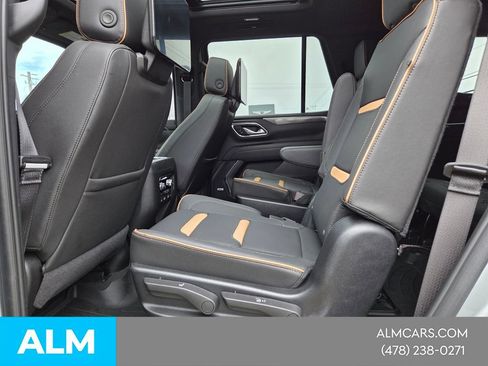Used 2024 GMC Yukon AT4 w/ Technology Package AWD/4WD image 6