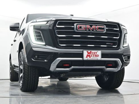 New 2026 GMC Yukon AT4 w/ AT4 Premium Plus Package image 31