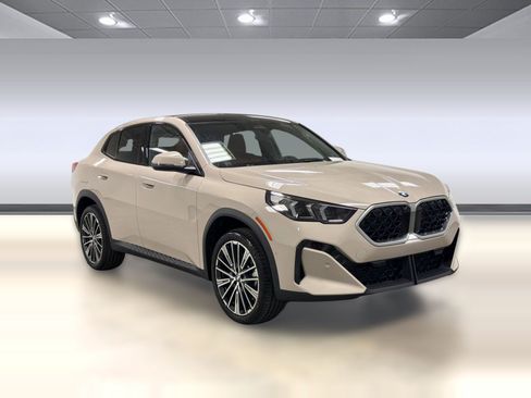 New 2026 BMW X2 xDrive28i w/ Technology Package AWD/4WD image 6