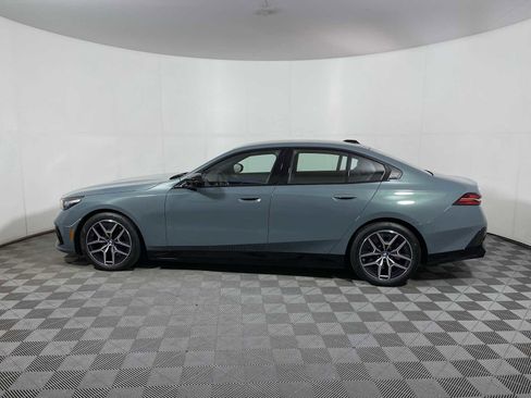 Used 2024 BMW i5 M60 w/ Premium Package image 4