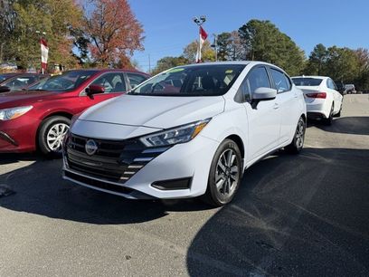Used 2025 Nissan Versa SV w/ Trunk Package