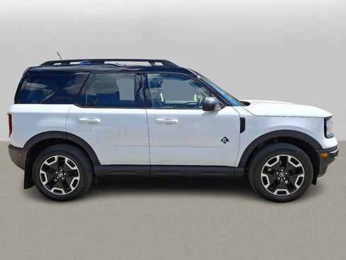 Used 2022 Ford Bronco Sport Outer Banks w/ Tech Package AWD/4WD image 32