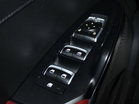 Used 2023 Kia K5 GT-Line image 40