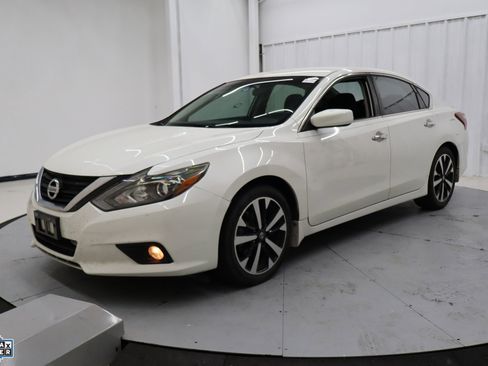 Used 2018 Nissan Altima 2.5 SR image 10