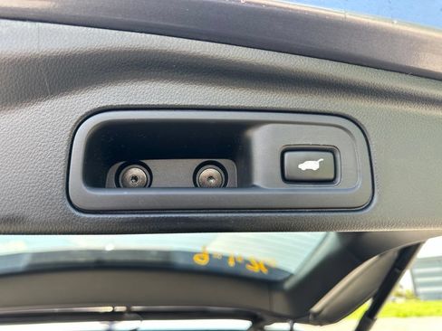 Used 2021 Honda Pilot Special Edition image 11