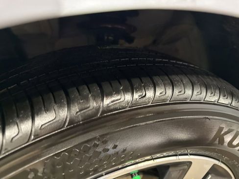 Certified 2025 Nissan Versa SV w/ Trunk Package image 57