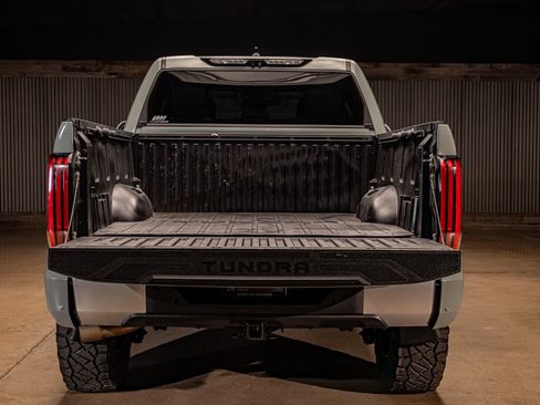 Used 2022 Toyota Tundra Limited w/ TRD Off-Road Package image 9