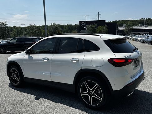 Certified 2026 Mercedes-Benz GLA 250 w/ Exclusive Package image 6