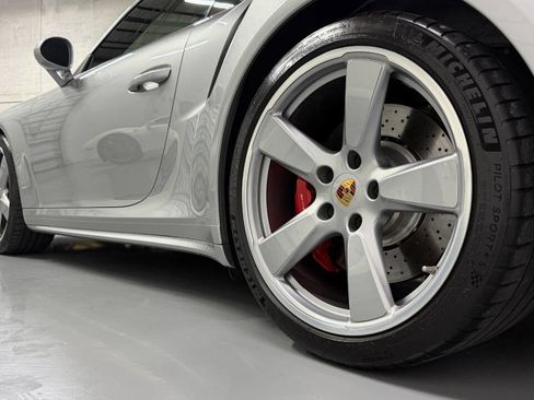 Used 2017 Porsche 911 4 Coupe AWD/4WD image 25