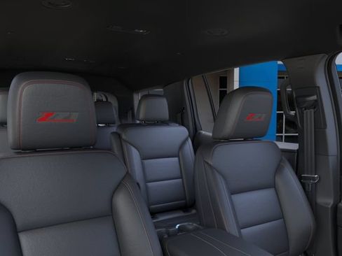 New 2026 Chevrolet Traverse Z71 w/ Enhanced Driving Package AWD/4WD image 24