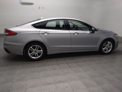 Used 2020 Ford Fusion SE FWD image 10
