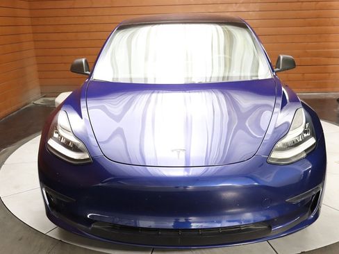 Used 2018 Tesla Model 3 Long Range image 3
