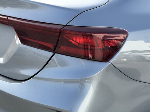 Used 2023 Kia Forte LXS w/ LXS Technology Package image 18