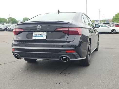 Used 2024 Volkswagen Jetta GLI Autobahn FWD image 8