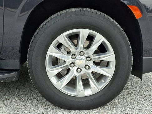 Used 2023 Chevrolet Tahoe Premier AWD/4WD image 11