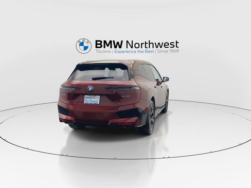 Used 2024 BMW iX xDrive50 w/ Sport Package AWD/4WD image 2