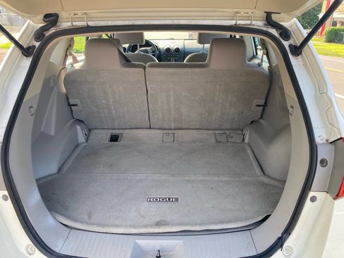 Used 2015 Nissan Rogue S image 16