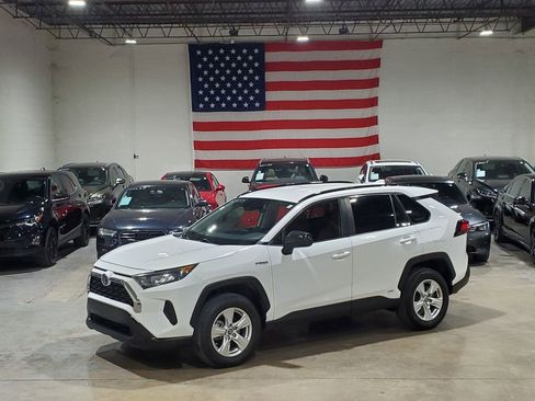 Used 2019 Toyota RAV4 LE AWD/4WD image 31