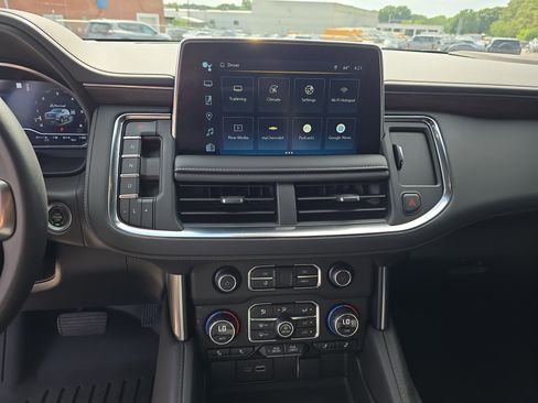 Used 2023 Chevrolet Tahoe Z71 w/ Max Trailering Package AWD/4WD image 21
