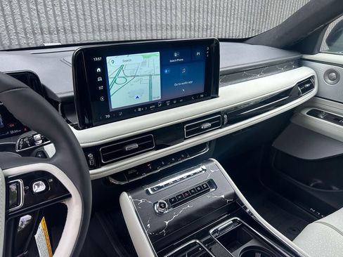 New 2026 Lincoln Aviator Black Label AWD/4WD image 29