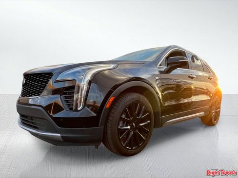 Used 2022 Cadillac XT4 Premium Luxury w/ LPO, ONYX Package FWD image 2