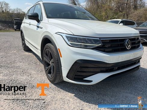 Used 2023 Volkswagen Tiguan SE R-Line image 7