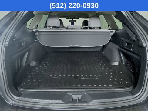 Used 2025 Subaru Outback Premium image 30